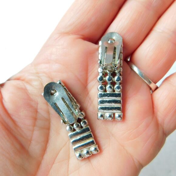 Vintage Clear & Red Rhinestone Clip-On Earrings, Lot of 2 Austria (Red) Dressy - Picture 8 of 16